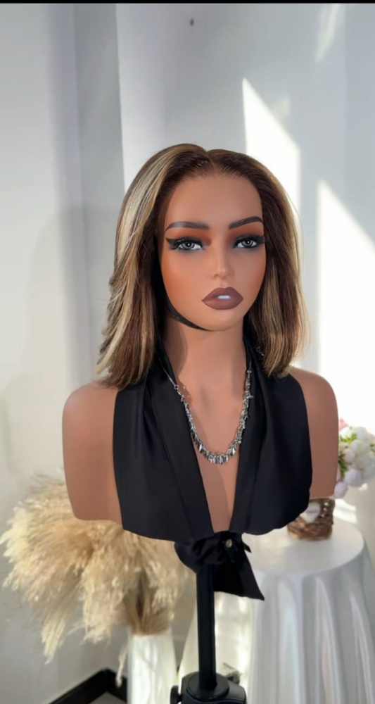 Sophisticated Brown and Blonde Hair