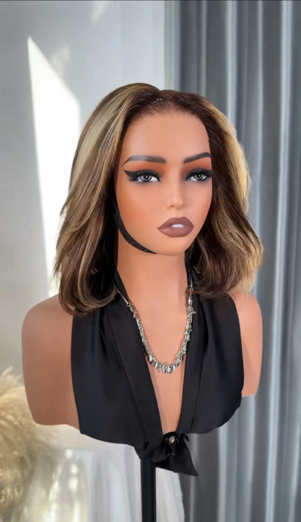 Sophisticated Brown and Blonde Hair