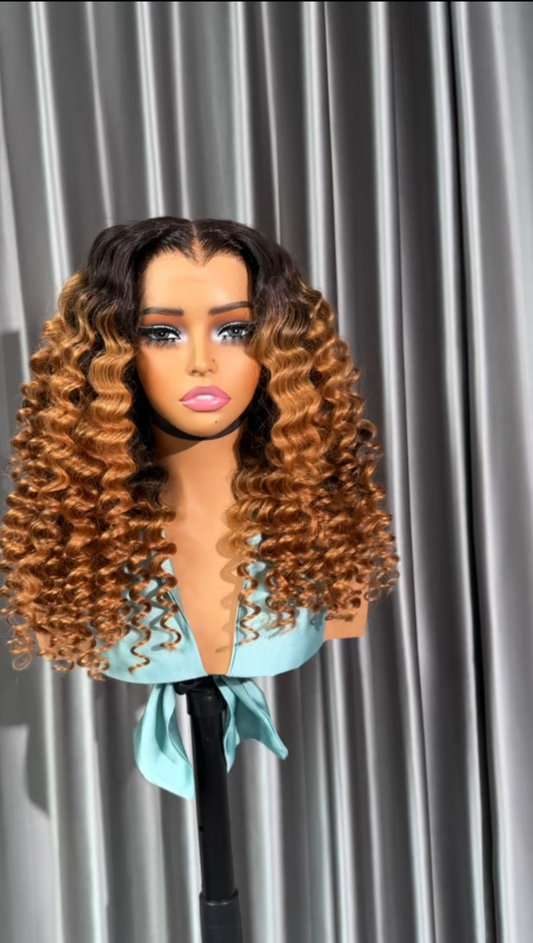 Dark Roots Bouncy Curls