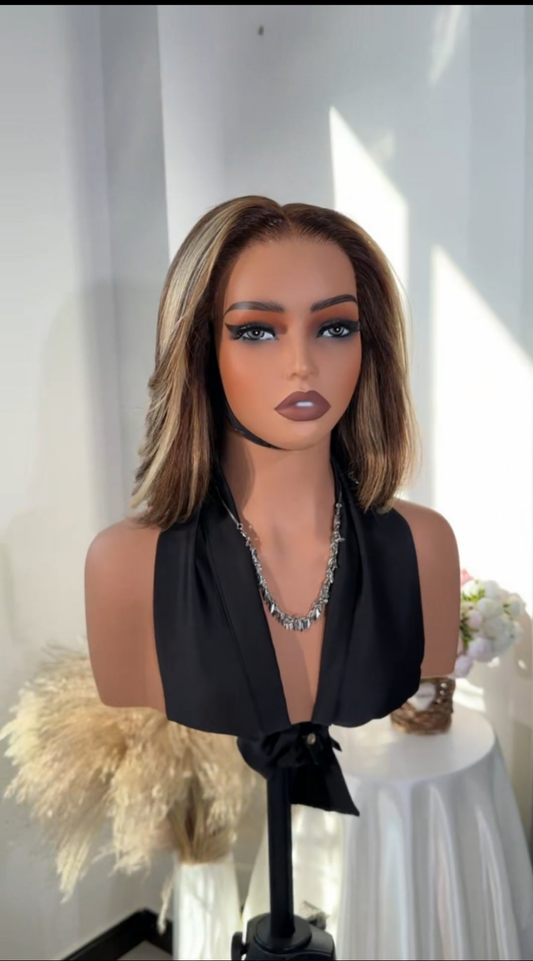 Sophisticated Brown and Blonde Hair